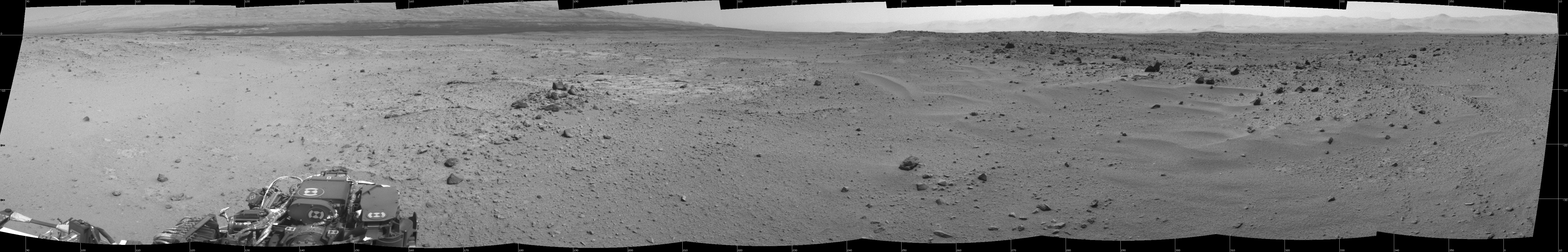 Mars Rover Curiosity Drives Solo for First Time